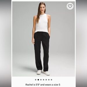 NWOT Lulelemon black straight leg MR Luxtreme pant women’s size S